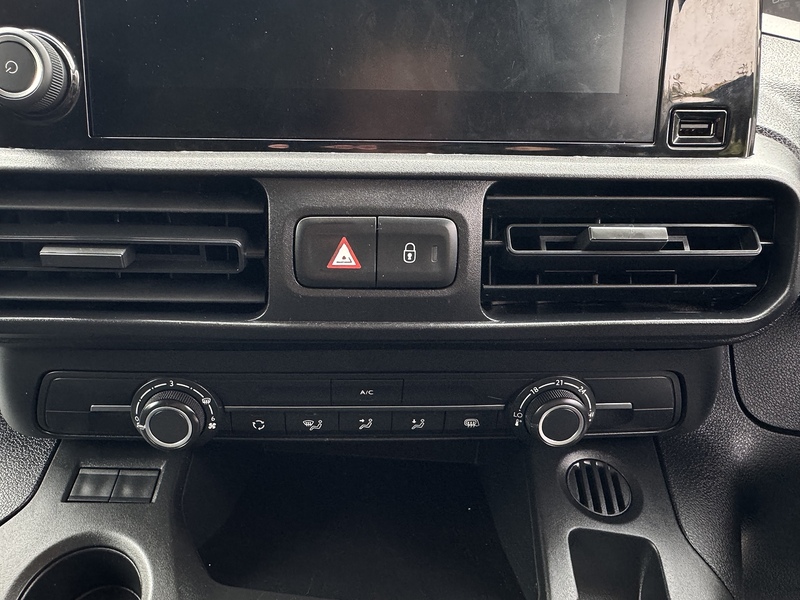 Peugeot Partner BlueHDi 1000 Professional - U1944