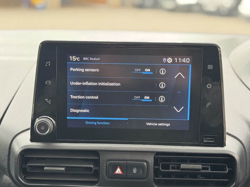 Peugeot Partner BlueHDi 1000 Professional - U1944