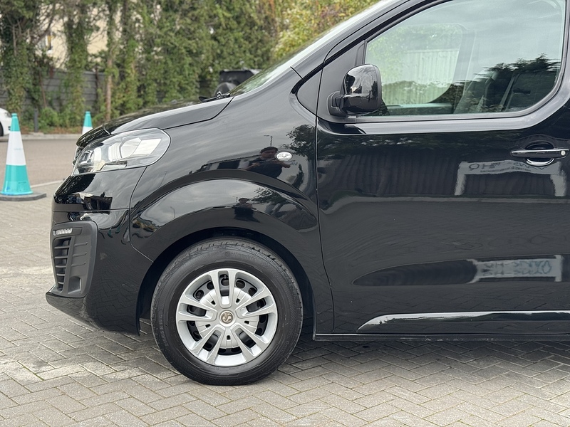 Vauxhall Vivaro Turbo D 3100 Sportive - U1947