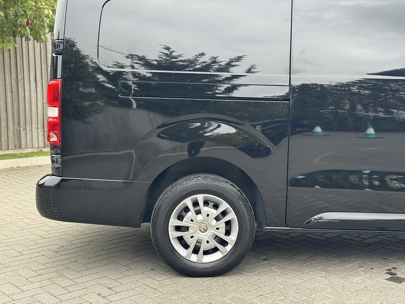 Vauxhall Vivaro Turbo D 3100 Sportive - U1947