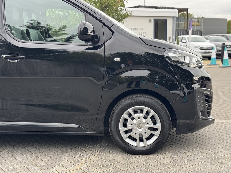 Vauxhall Vivaro Turbo D 3100 Sportive - U1947