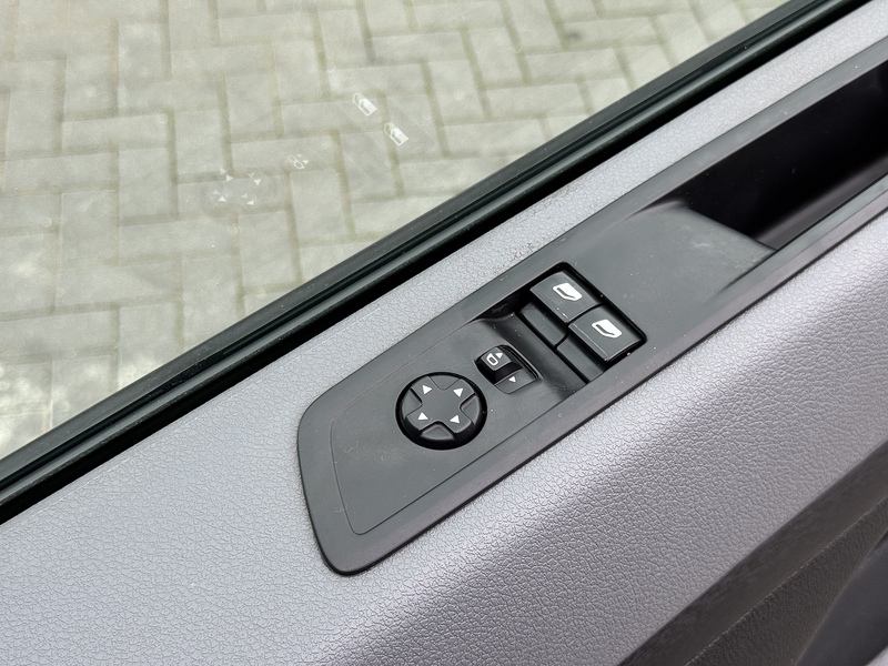 Vauxhall Vivaro Turbo D 3100 Sportive - U1947