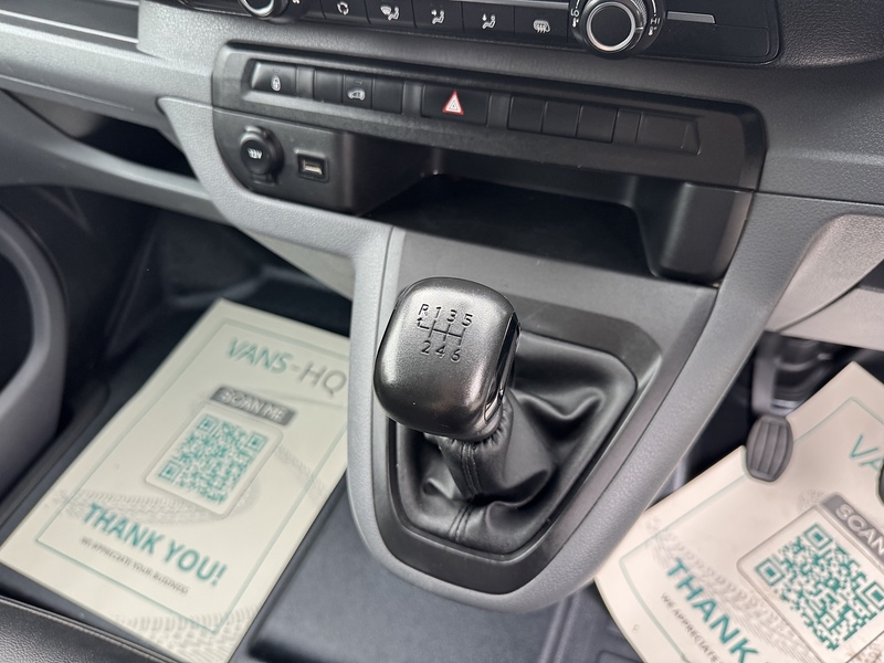 Vauxhall Vivaro Turbo D 3100 Sportive - U1947