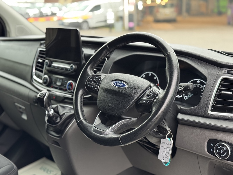 Ford Transit Custom 280 EcoBlue Limited - U1952