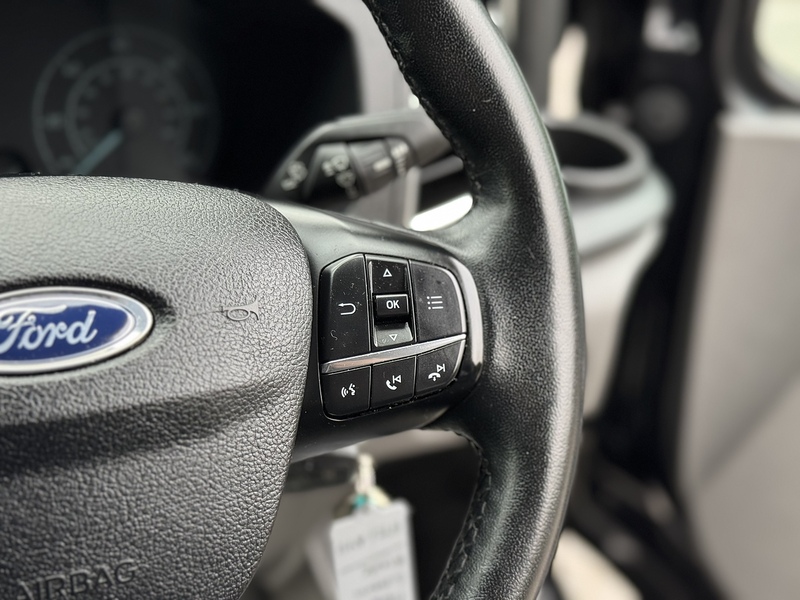 Ford Transit Custom 280 EcoBlue Limited - U1952