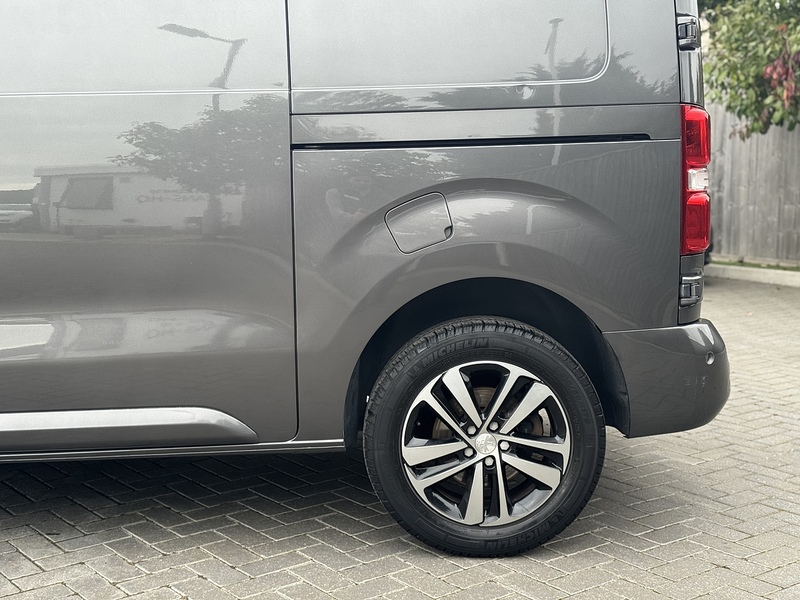 Peugeot Expert BlueHDi 1200 Asphalt - U1954