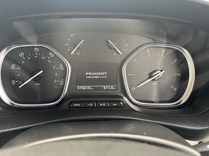 Peugeot Expert BlueHDi 1200 Asphalt - U1954