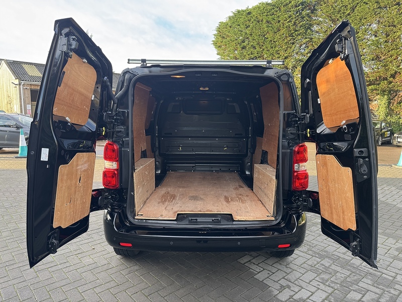 Citroen Dispatch BlueHDi 1400 Driver Pro M - U1964