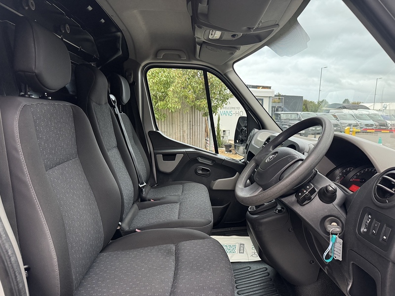 Vauxhall Movano CDTi 3500 BiTurbo - U1966