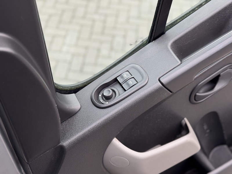 Vauxhall Movano CDTi 3500 BiTurbo - U1966