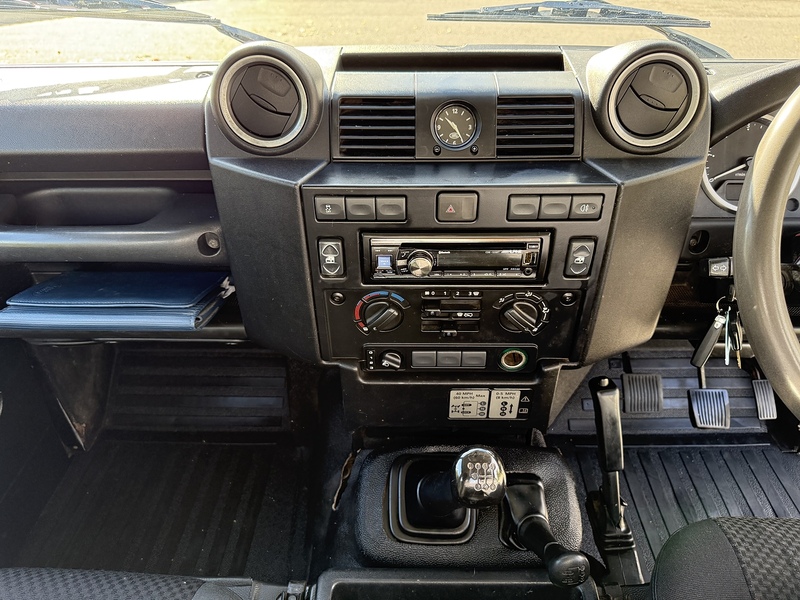 Land Rover Defender 90 TDCi - U1973