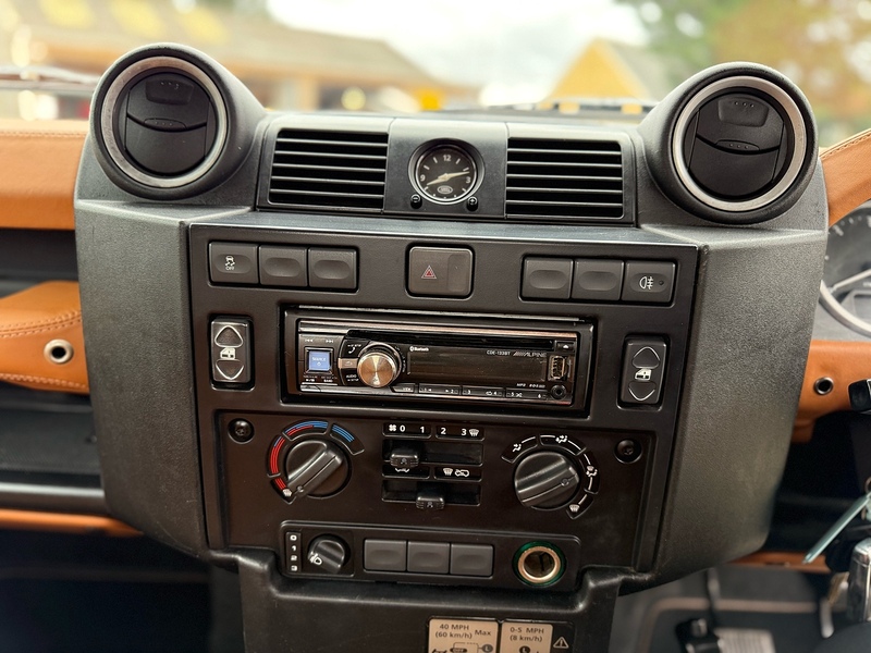 Land Rover Defender 90 TDCi - U1973