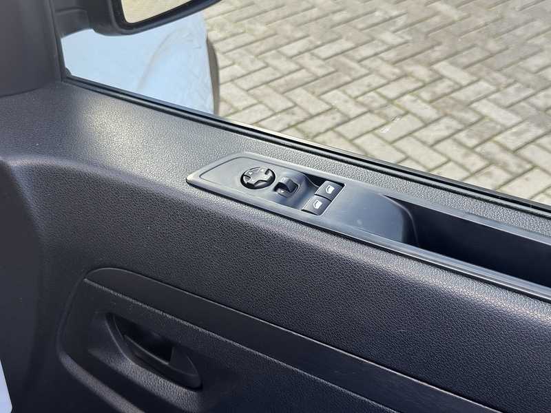 Peugeot Expert BlueHDi 1000 Professional Premium + - U1976