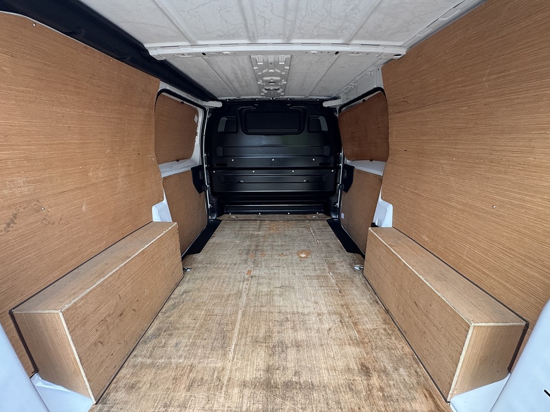 Peugeot Expert BlueHDi 1000 Professional Premium + - U1977