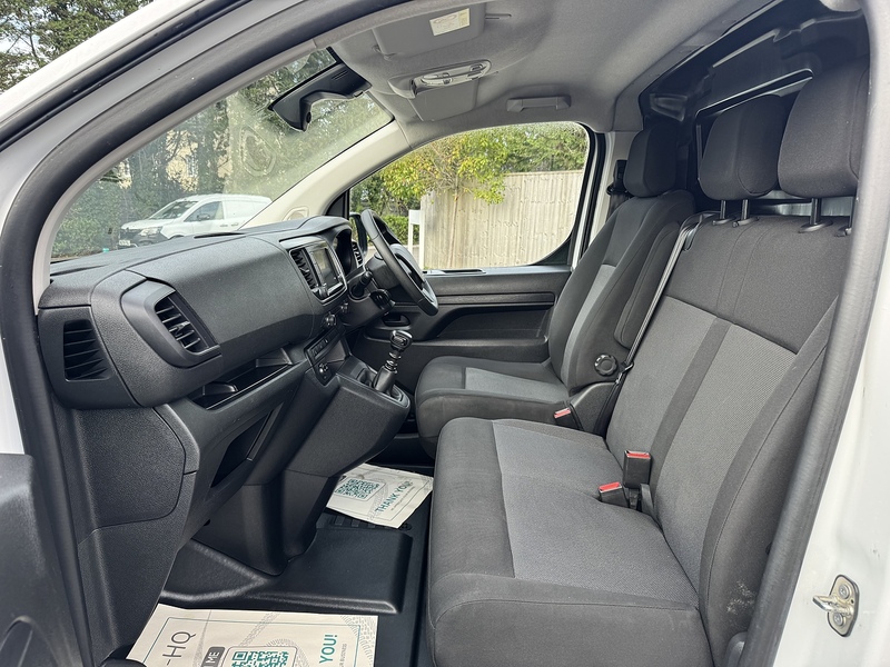 Peugeot Expert BlueHDi 1000 Professional Premium + - U1977