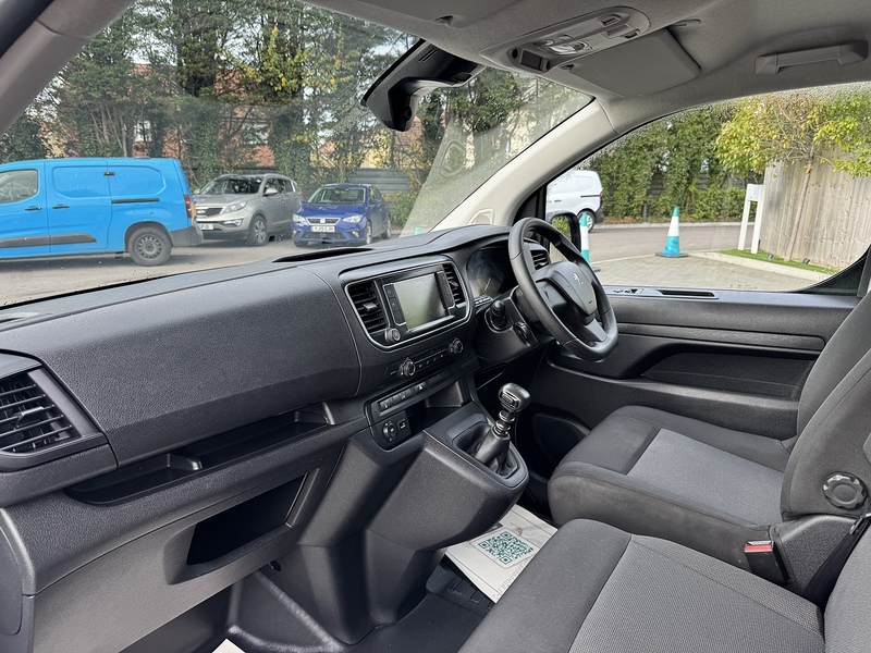 Peugeot Expert BlueHDi 1000 Professional Premium + - U1977