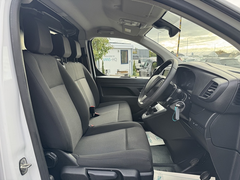 Peugeot Expert BlueHDi 1000 Professional Premium + - U1977