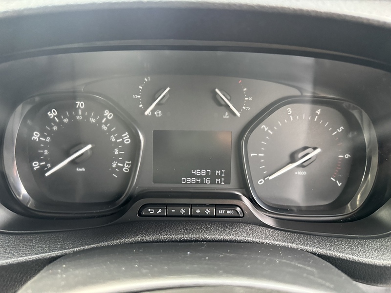 Peugeot Expert BlueHDi 1000 Professional Premium + - U1977