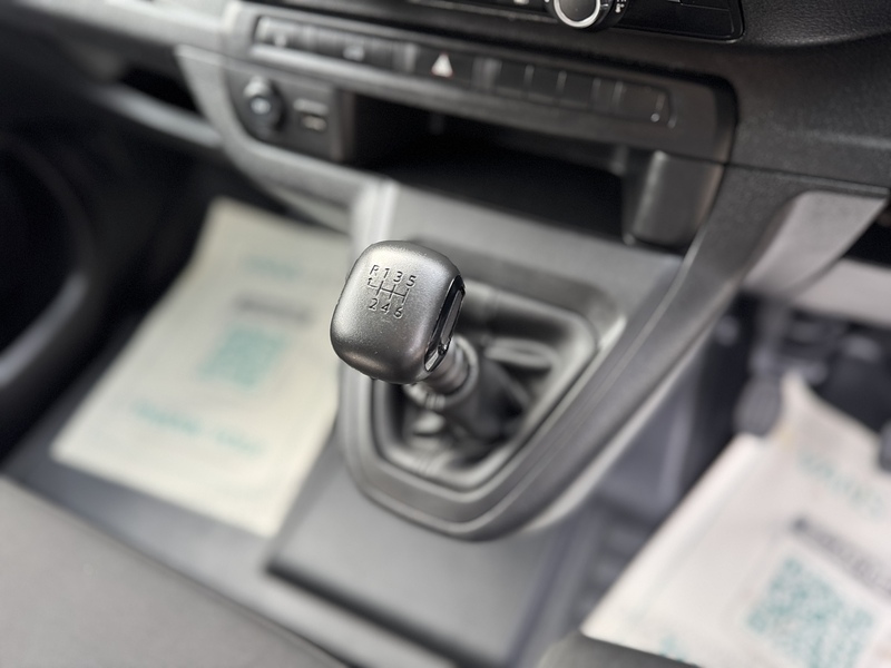 Peugeot Expert BlueHDi 1000 Professional Premium + - U1977