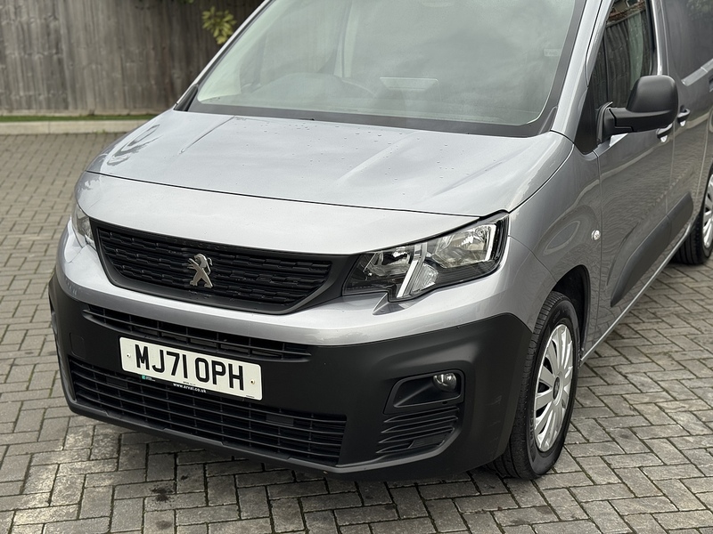 Peugeot Partner BlueHDi 950 Professional Premium - U1978