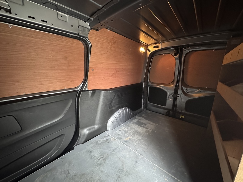 Peugeot Partner BlueHDi 950 Professional Premium - U1978