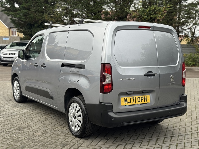 Peugeot Partner BlueHDi 950 Professional Premium - U1978