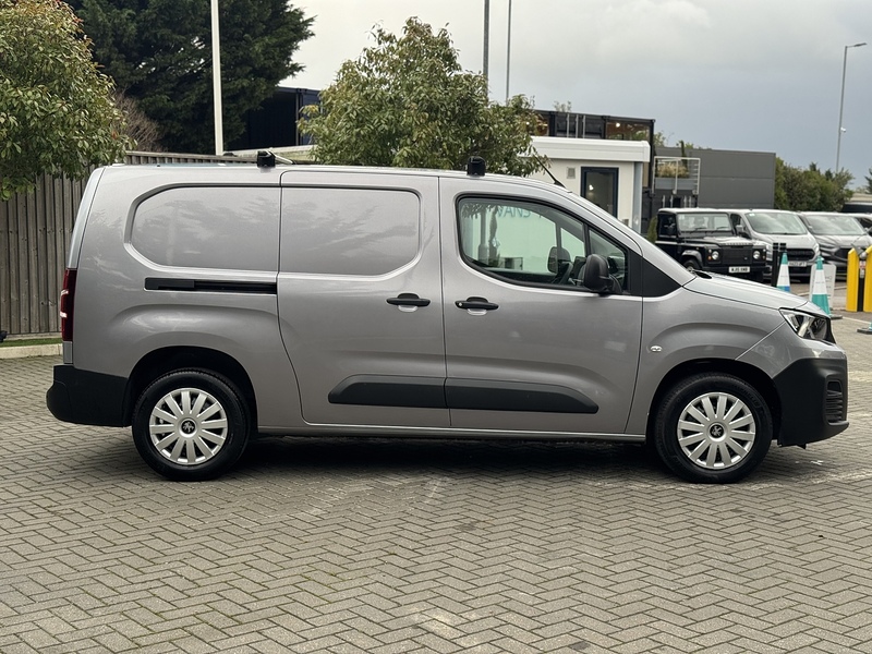 Peugeot Partner BlueHDi 950 Professional Premium - U1978