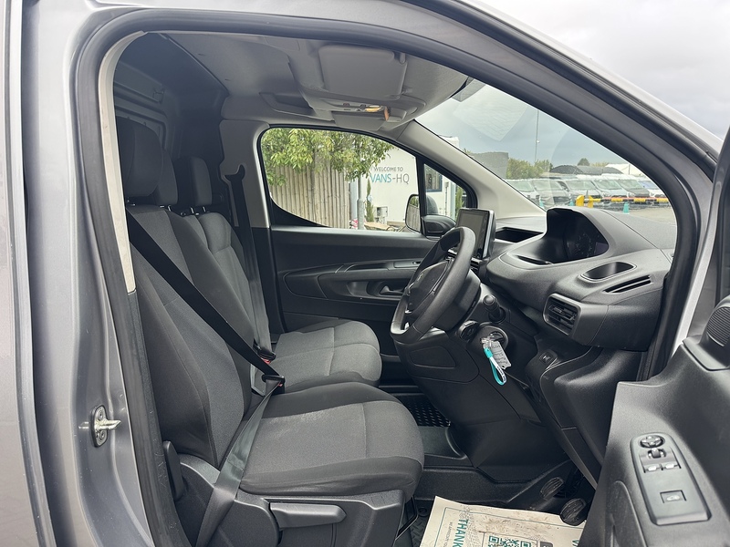 Peugeot Partner BlueHDi 950 Professional Premium - U1978