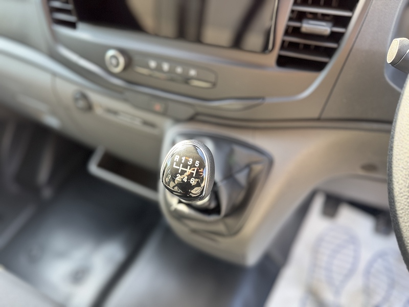 Ford Transit 350 EcoBlue Leader - U1986