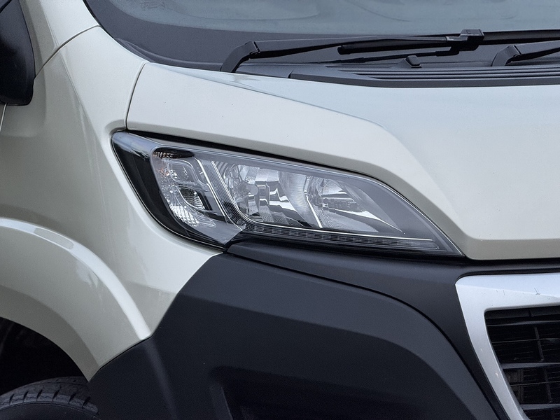 Peugeot Boxer BlueHDi 335 Asphalt - U1990