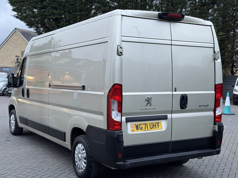 Peugeot Boxer BlueHDi 335 Asphalt - U1990