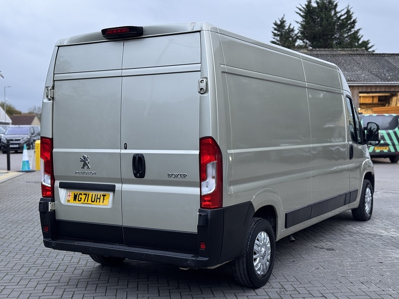 Peugeot Boxer BlueHDi 335 Asphalt - U1990