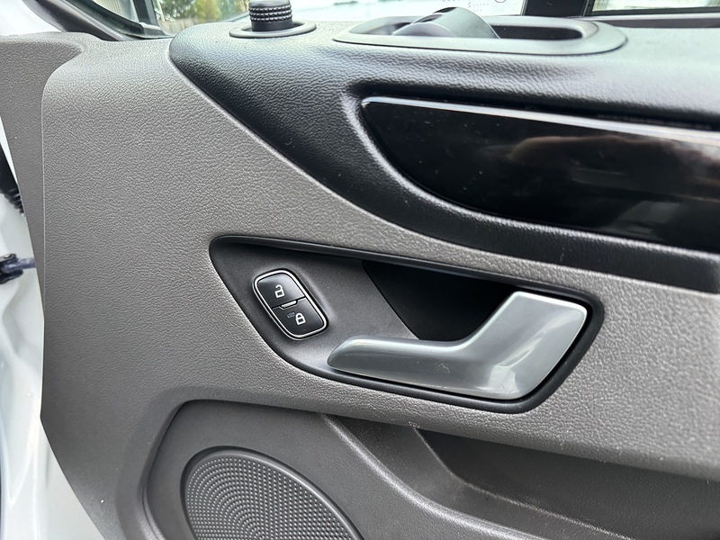 Ford Transit Custom 300 EcoBlue Limited - U1993