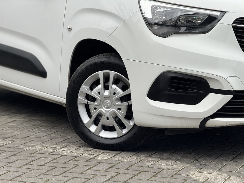 Vauxhall Combo Turbo D 2300 Sportive - U1995