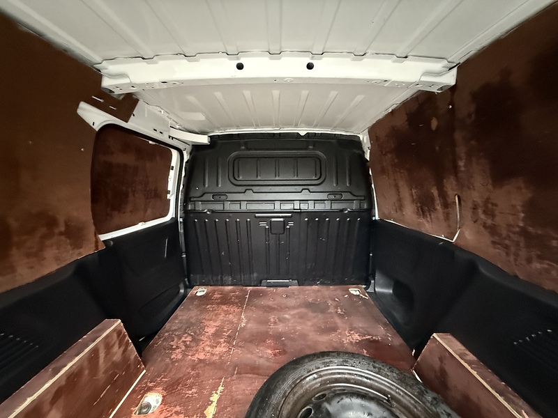 Vauxhall Combo Turbo D 2300 Sportive - U1995