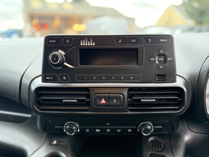 Vauxhall Combo Turbo D 2300 Sportive - U1995