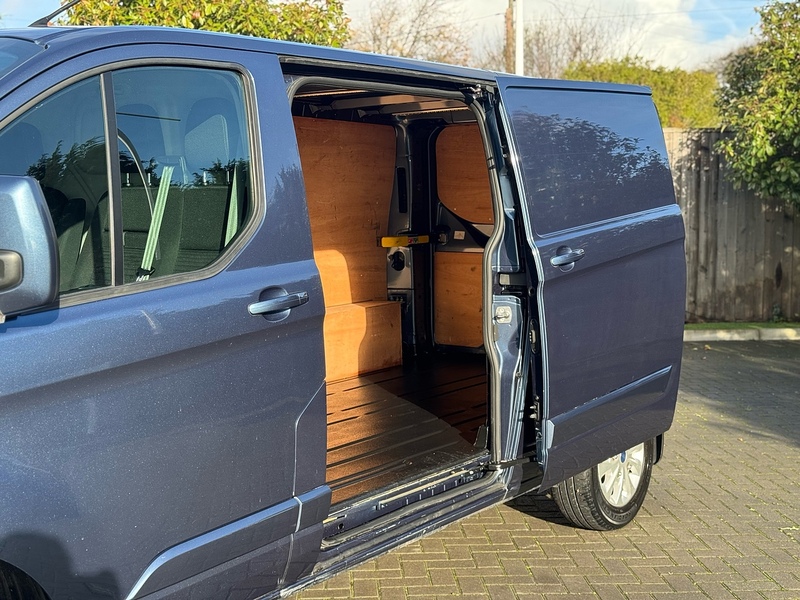 Ford Transit Custom 300 EcoBlue Limited - U2001