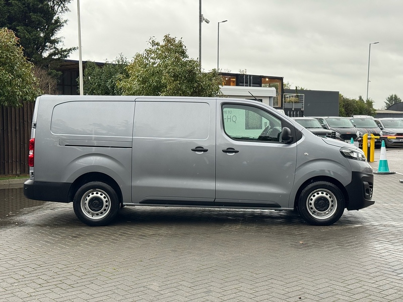 Vauxhall Vivaro Turbo D 3100 Dynamic - U2009