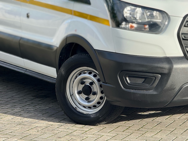 Ford Transit 350 EcoBlue Leader - U2020