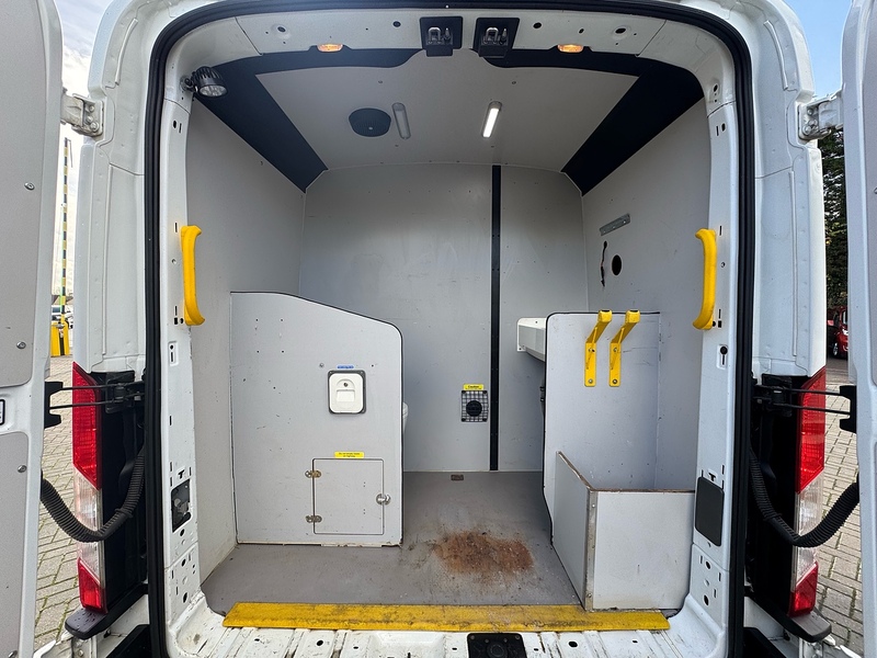 Ford Transit 350 EcoBlue Leader - U2020