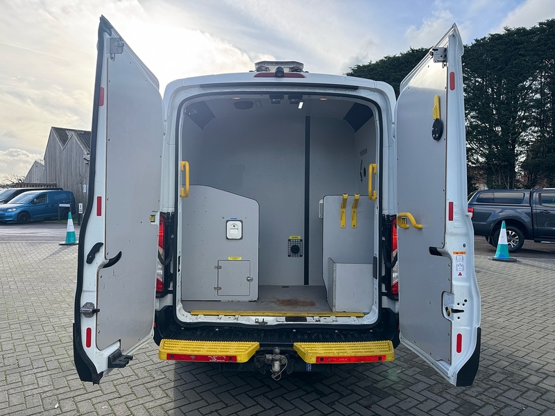 Ford Transit 350 EcoBlue Leader - U2020