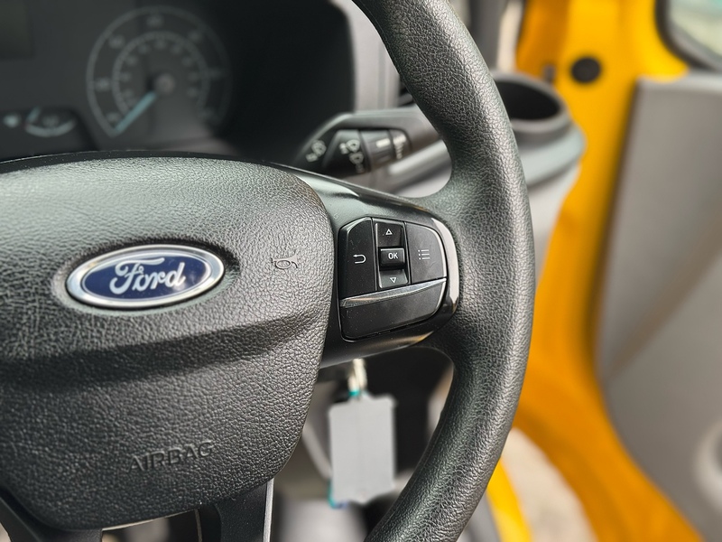 Ford Transit Custom 340 EcoBlue Leader - U2025