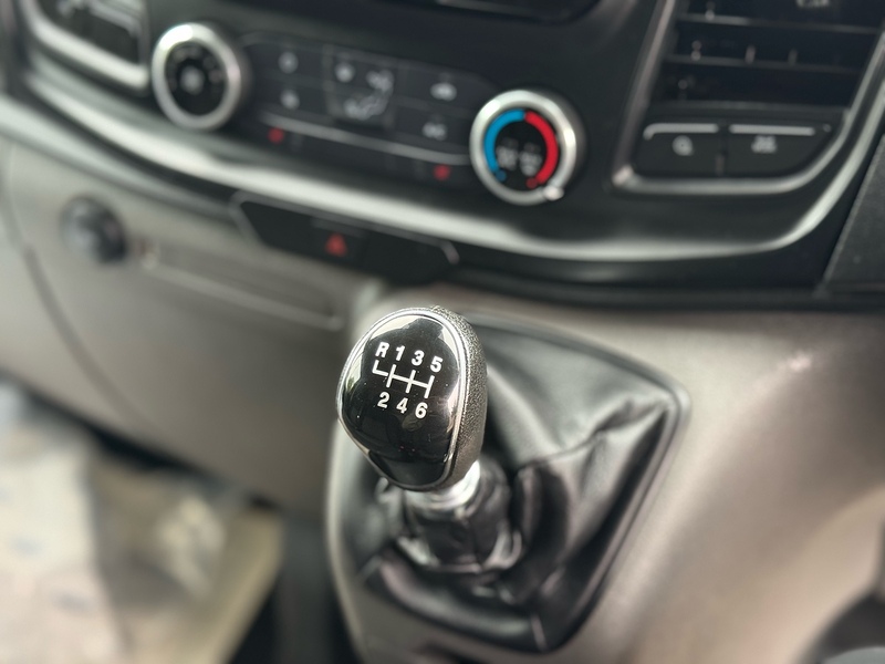 Ford Transit Custom 340 EcoBlue Leader - U2025