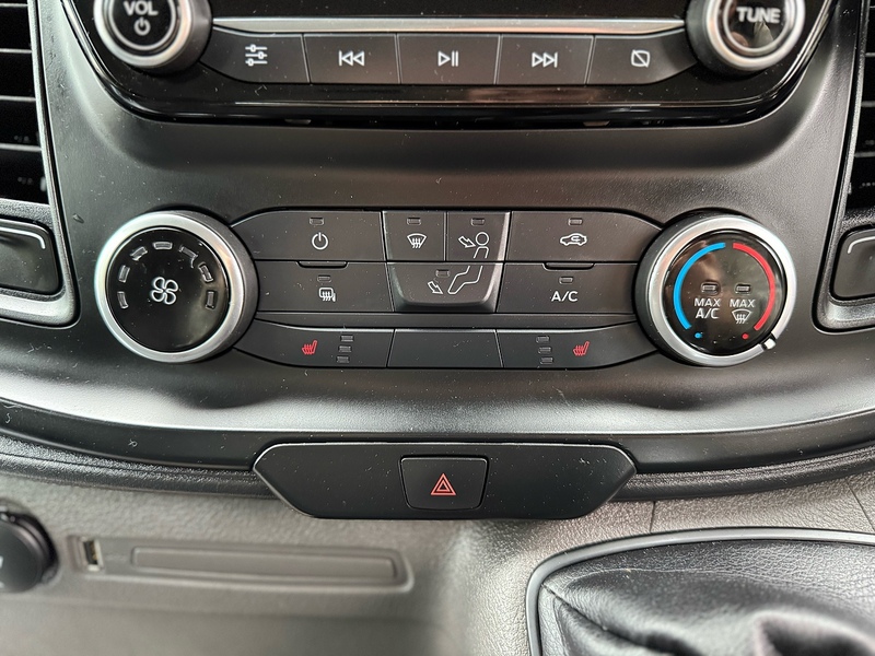 Ford Transit Custom 340 EcoBlue Leader - U2025