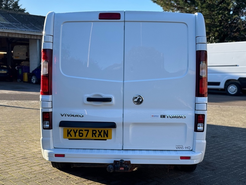Vauxhall Vivaro CDTi 2900 BiTurbo Sportive - U2032