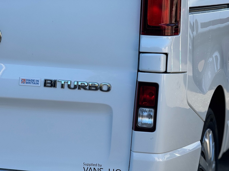 Vauxhall Vivaro CDTi 2900 BiTurbo Sportive - U2032