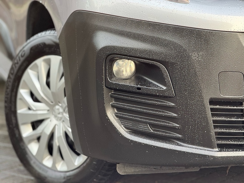 Peugeot Partner BlueHDi 950 Professional Premium - U2034