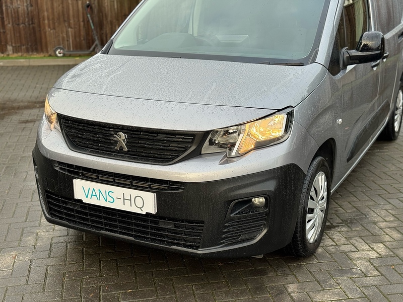 Peugeot Partner BlueHDi 950 Professional Premium - U2034