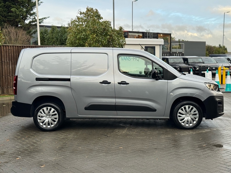 Peugeot Partner BlueHDi 950 Professional Premium - U2034