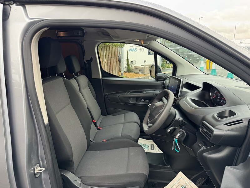 Peugeot Partner BlueHDi 950 Professional Premium - U2034